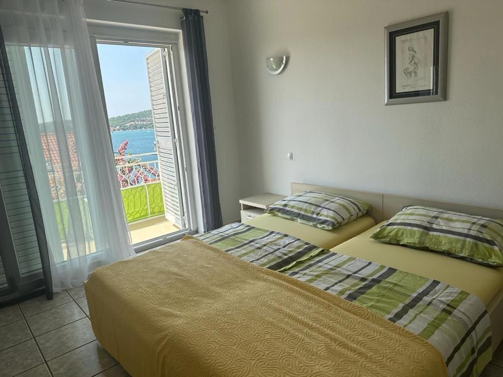 Marina Apartmani Tisno Murter Extérieur photo