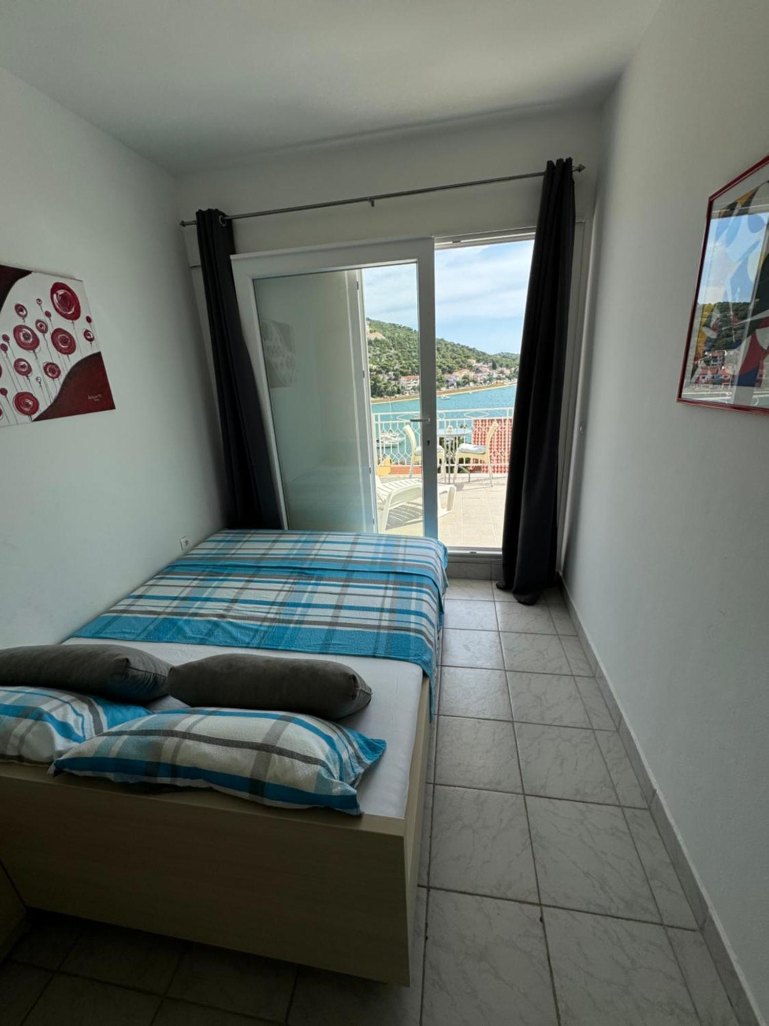 Marina Apartmani Tisno Murter Extérieur photo